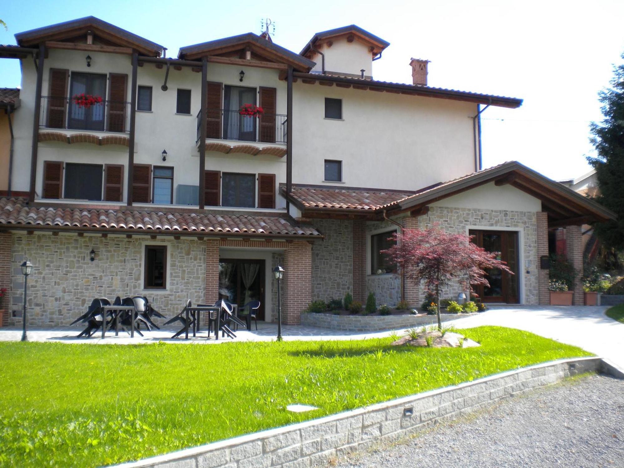 Agriturismo La Dimora Del Contadino Mondovì Exterior foto
