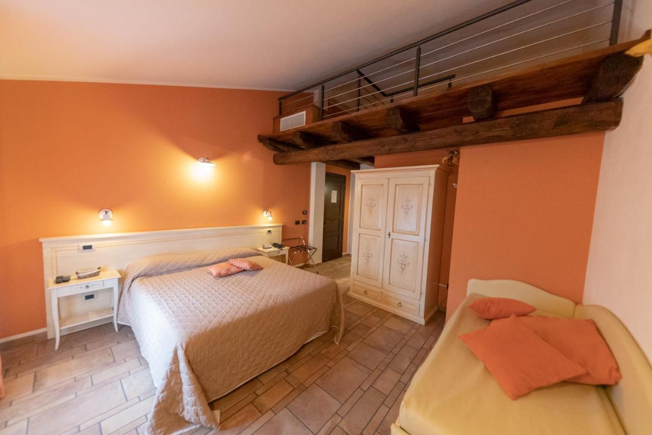 Agriturismo La Dimora Del Contadino Mondovì Exterior foto